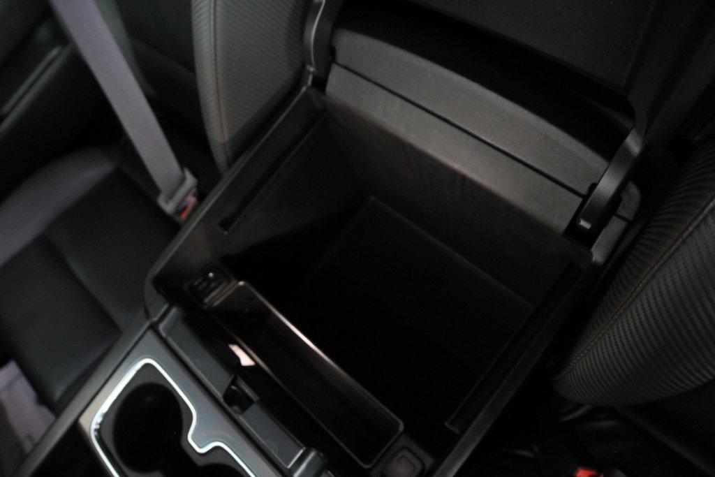 GMC Sierra 1500 4WD Double Cab 143.5" SLT 2015