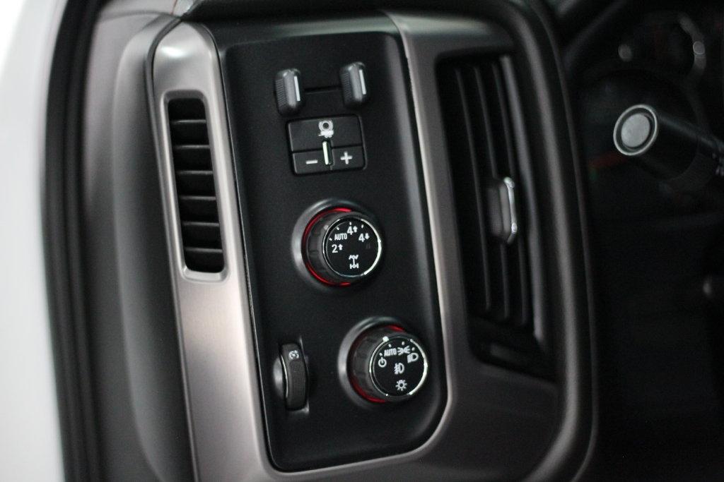 GMC Sierra 1500 4WD Double Cab 143.5" SLT 2015