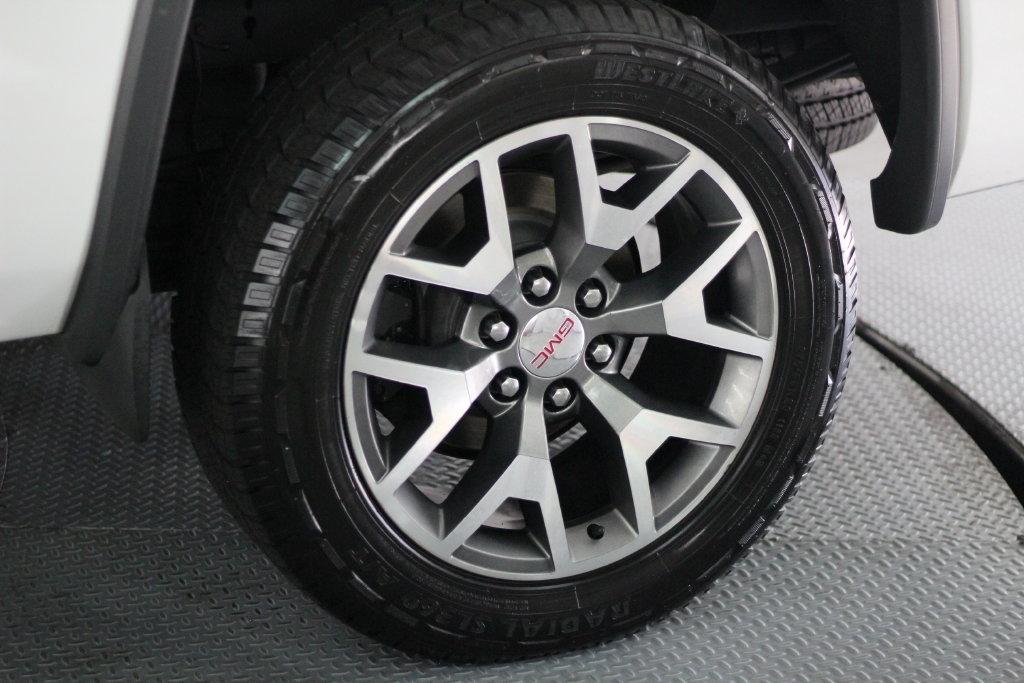 GMC Sierra 1500 4WD Double Cab 143.5" SLT 2015