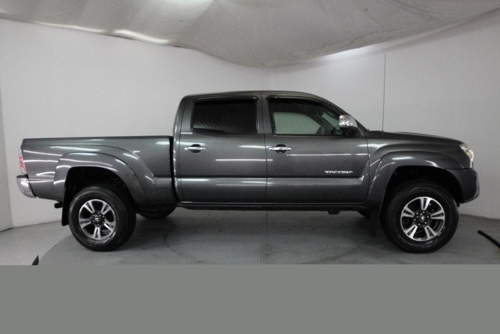 Toyota Tacoma 4WD Double Cab LB V6 AT (Natl) 2013