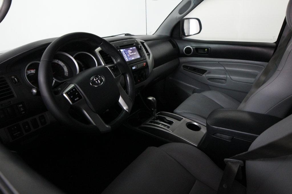 Toyota Tacoma 4WD Double Cab LB V6 AT (Natl) 2013