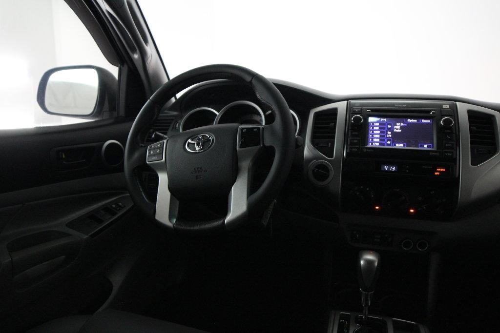 Toyota Tacoma 4WD Double Cab LB V6 AT (Natl) 2013