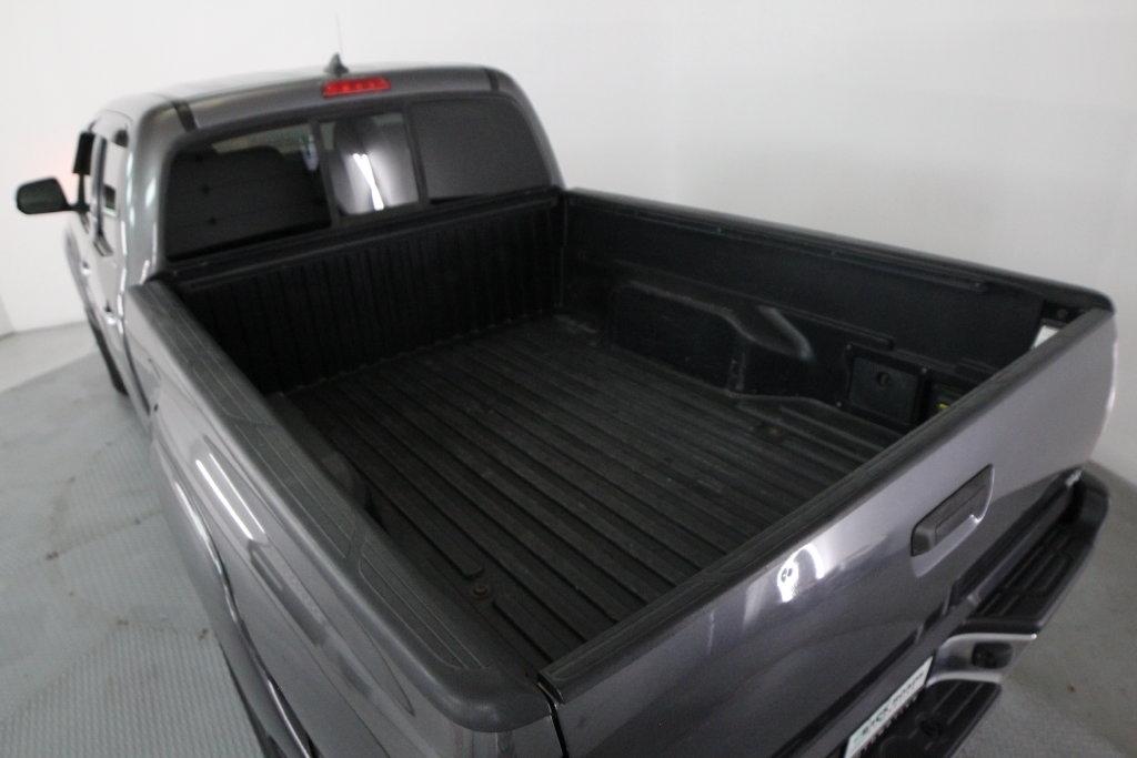 Toyota Tacoma 4WD Double Cab LB V6 AT (Natl) 2013