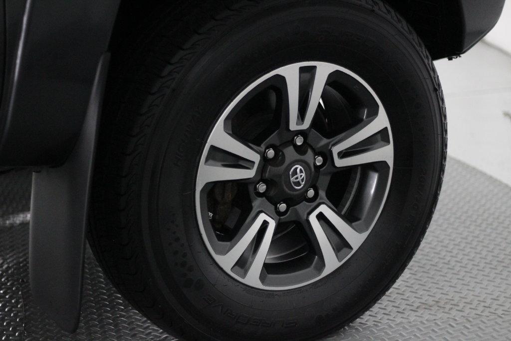 Toyota Tacoma 4WD Double Cab LB V6 AT (Natl) 2013