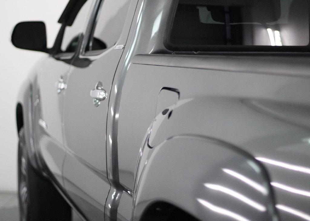 Toyota Tacoma 4WD Double Cab LB V6 AT (Natl) 2013