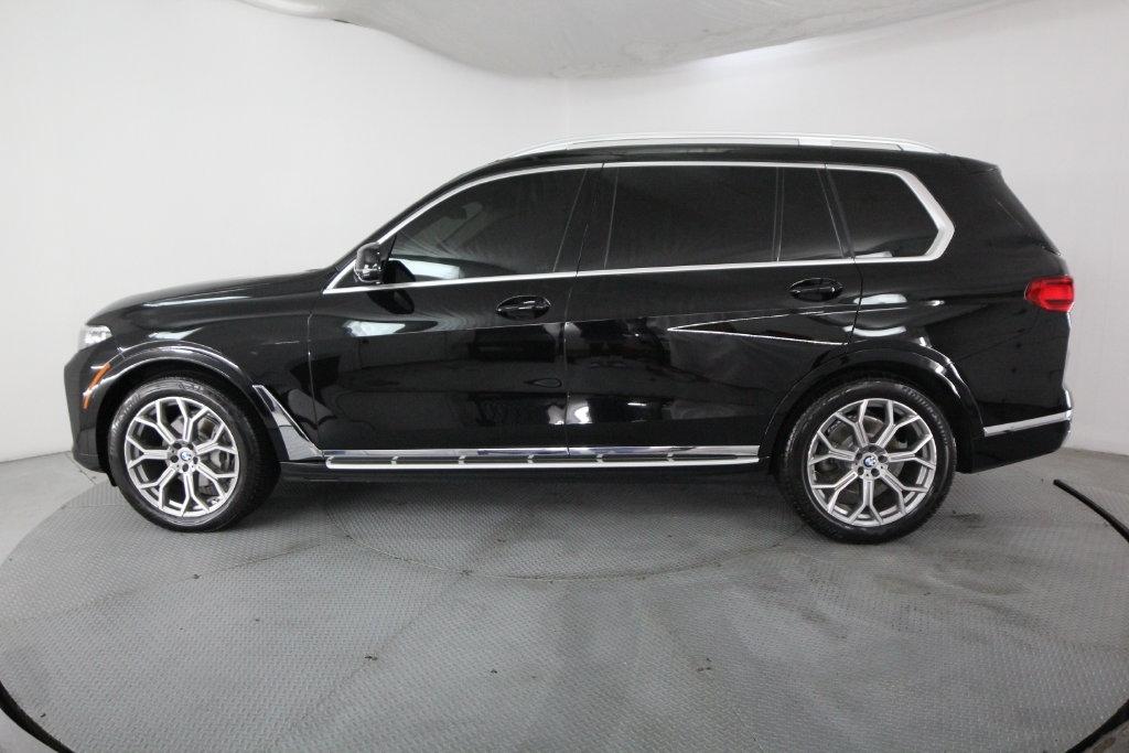 BMW X7 xDrive40i Sports Activity Vehicle 2020