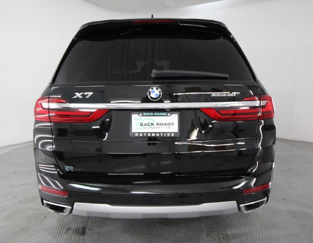BMW X7 xDrive40i Sports Activity Vehicle 2020