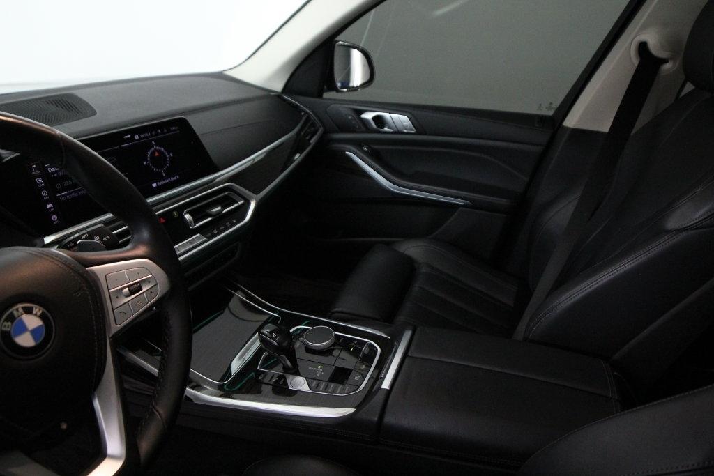 BMW X7 xDrive40i Sports Activity Vehicle 2020