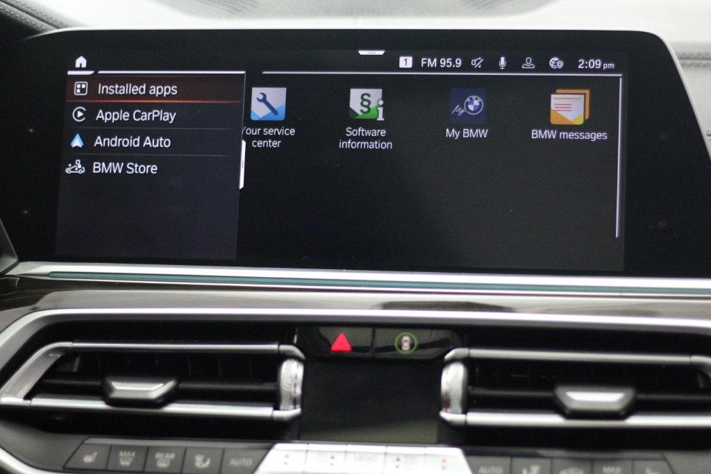BMW X7 xDrive40i Sports Activity Vehicle 2020