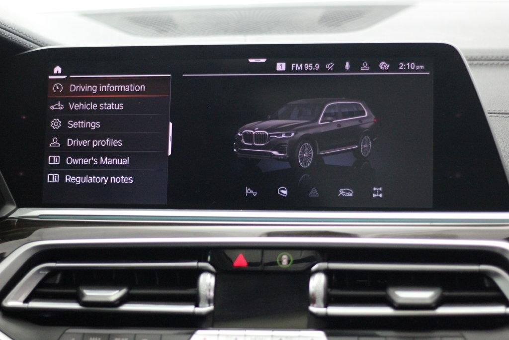 BMW X7 xDrive40i Sports Activity Vehicle 2020