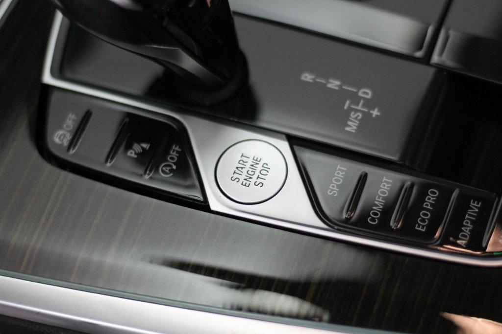 BMW X7 xDrive40i Sports Activity Vehicle 2020
