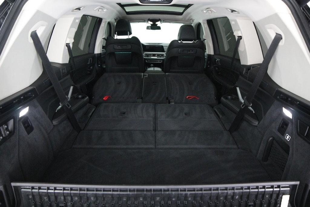 BMW X7 xDrive40i Sports Activity Vehicle 2020
