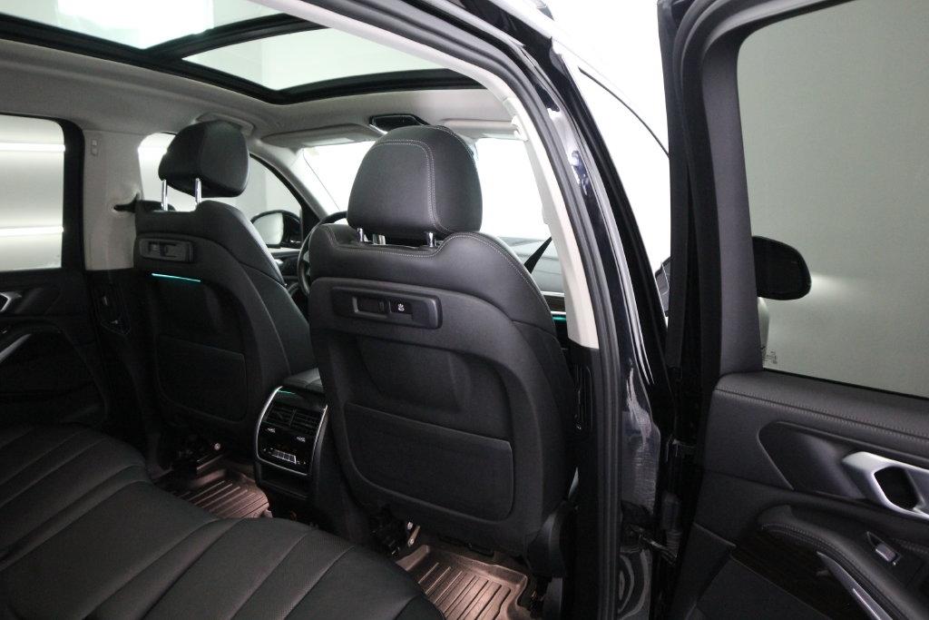 BMW X7 xDrive40i Sports Activity Vehicle 2020
