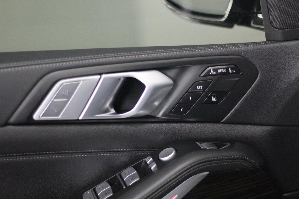 BMW X7 xDrive40i Sports Activity Vehicle 2020