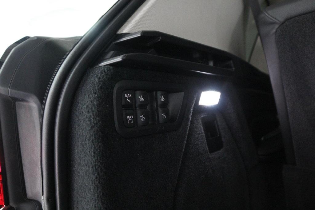 BMW X7 xDrive40i Sports Activity Vehicle 2020