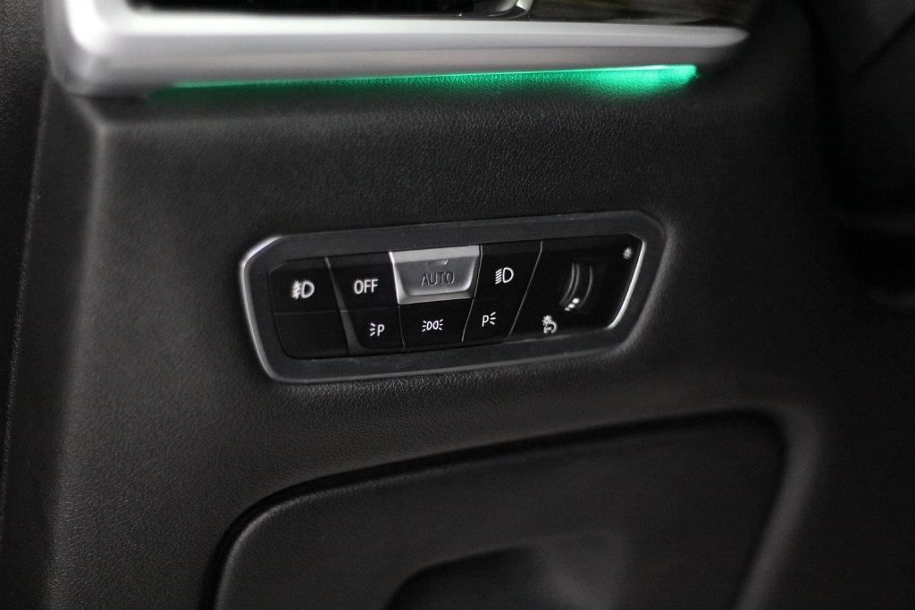 BMW X7 xDrive40i Sports Activity Vehicle 2020