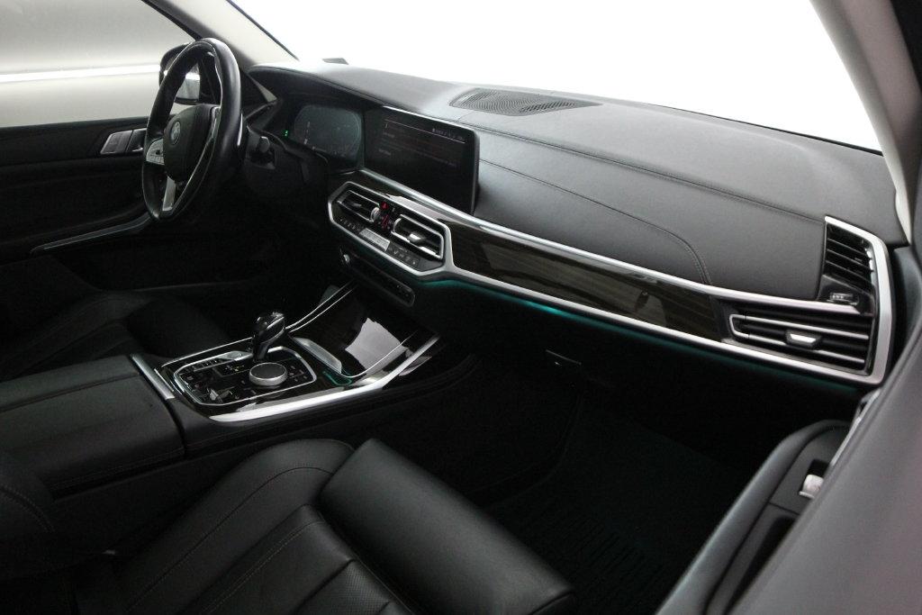 BMW X7 xDrive40i Sports Activity Vehicle 2020