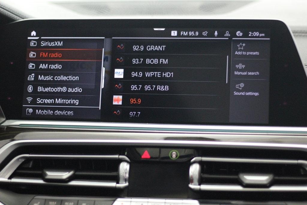 BMW X7 xDrive40i Sports Activity Vehicle 2020
