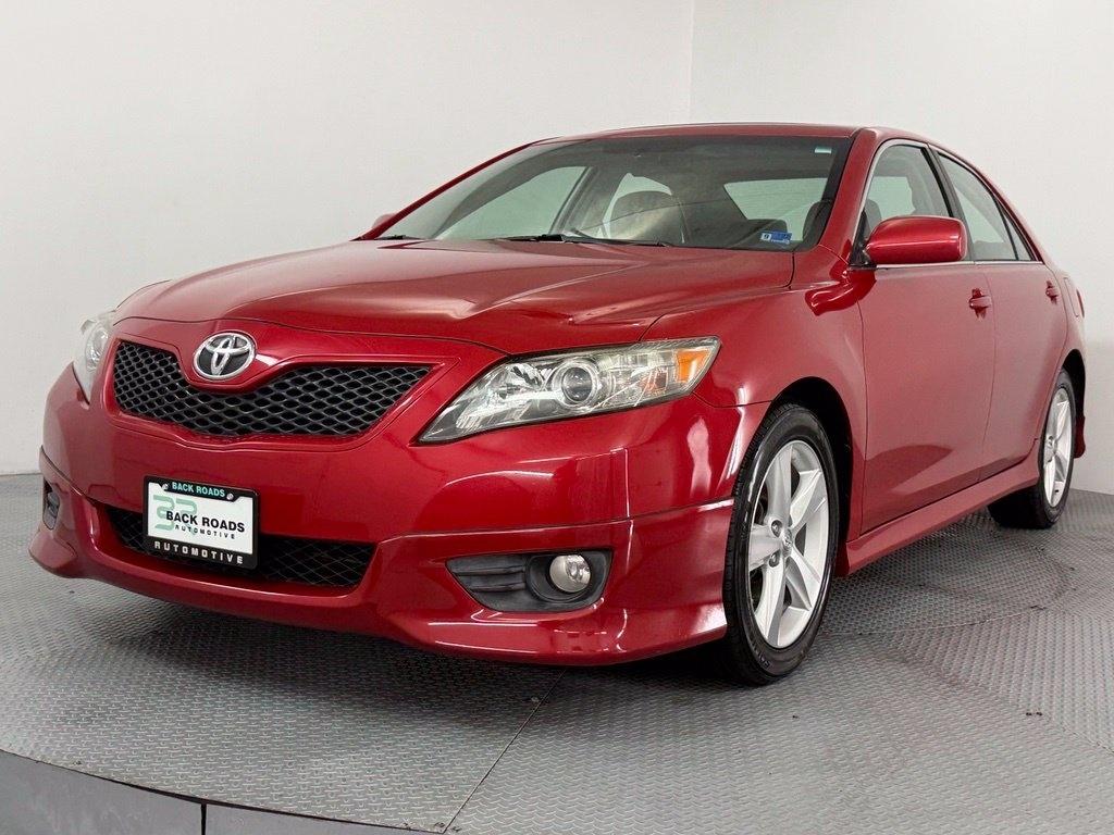 Toyota Camry 4dr Sdn I4 Man LE (Natl) 2011