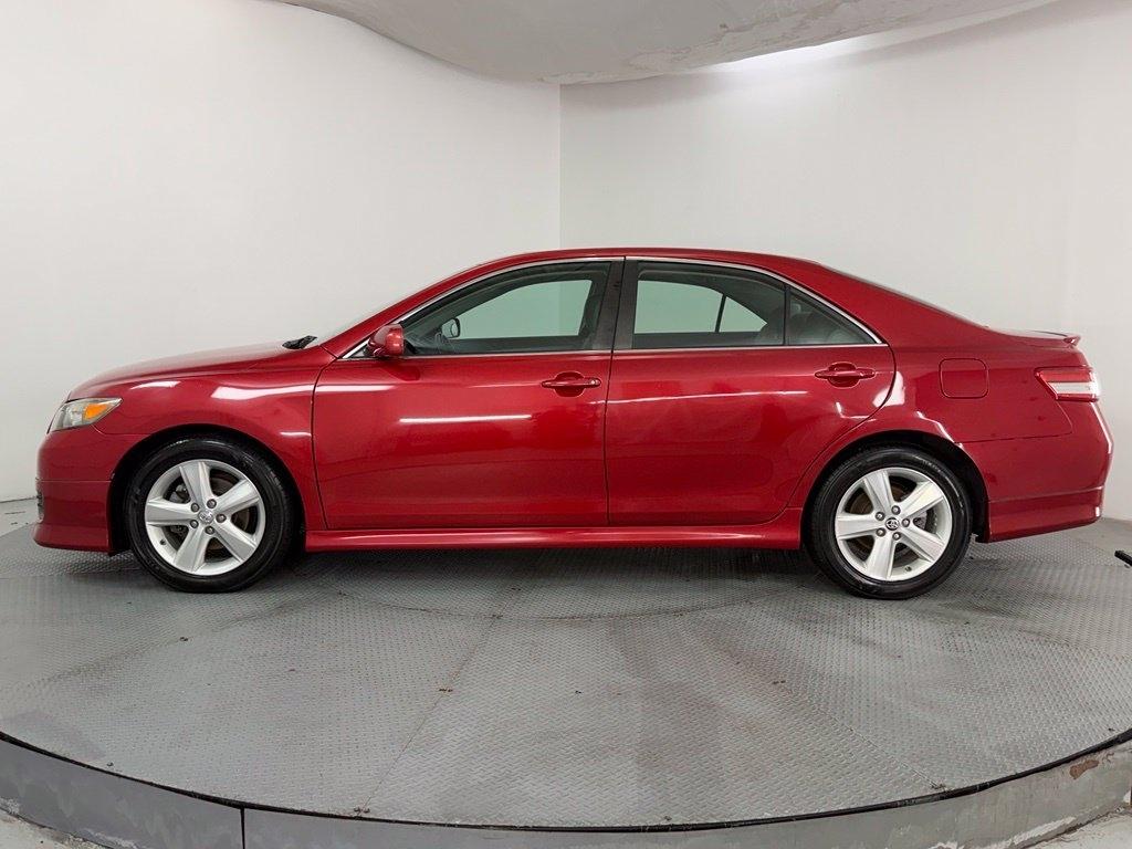 Toyota Camry 4dr Sdn I4 Man LE (Natl) 2011