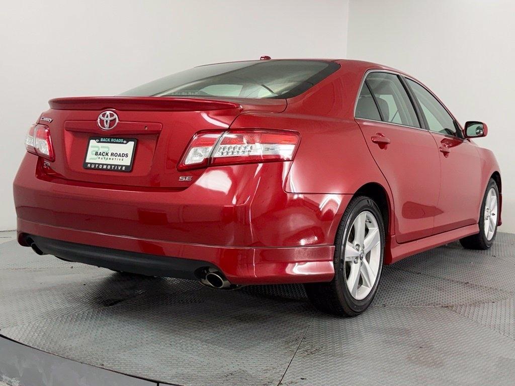 Toyota Camry 4dr Sdn I4 Man LE (Natl) 2011