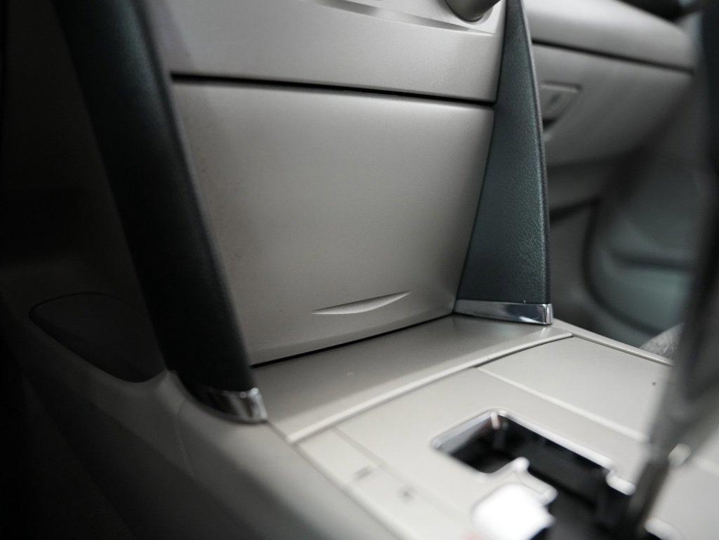 Toyota Camry 4dr Sdn I4 Man LE (Natl) 2011