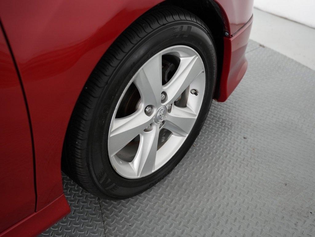 Toyota Camry 4dr Sdn I4 Man LE (Natl) 2011