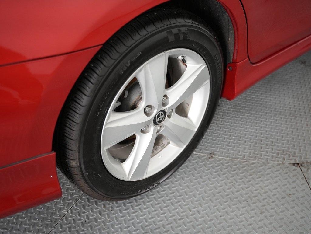 Toyota Camry 4dr Sdn I4 Man LE (Natl) 2011