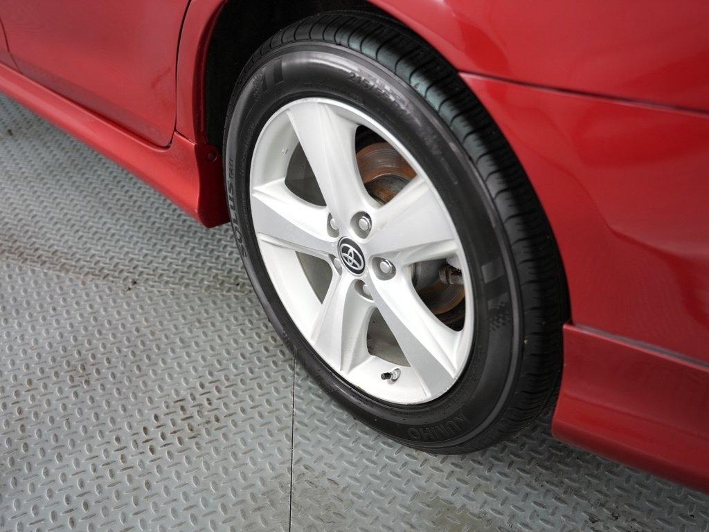 Toyota Camry 4dr Sdn I4 Man LE (Natl) 2011