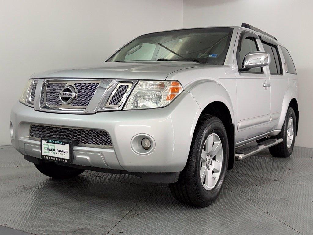 Nissan Pathfinder 2WD 4dr V6 SV 2012