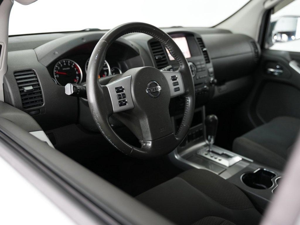 Nissan Pathfinder 2WD 4dr V6 SV 2012