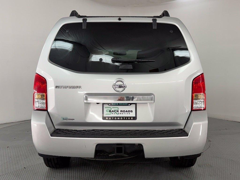 Nissan Pathfinder 2WD 4dr V6 SV 2012