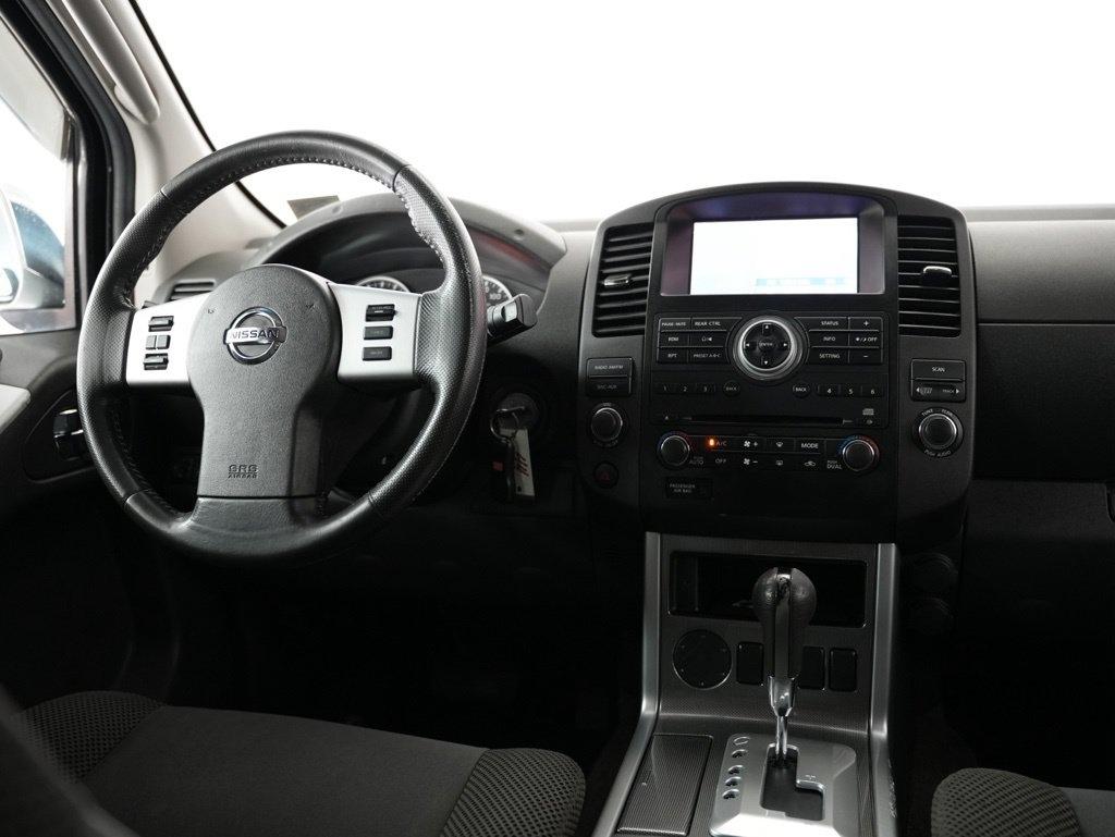 Nissan Pathfinder 2WD 4dr V6 SV 2012