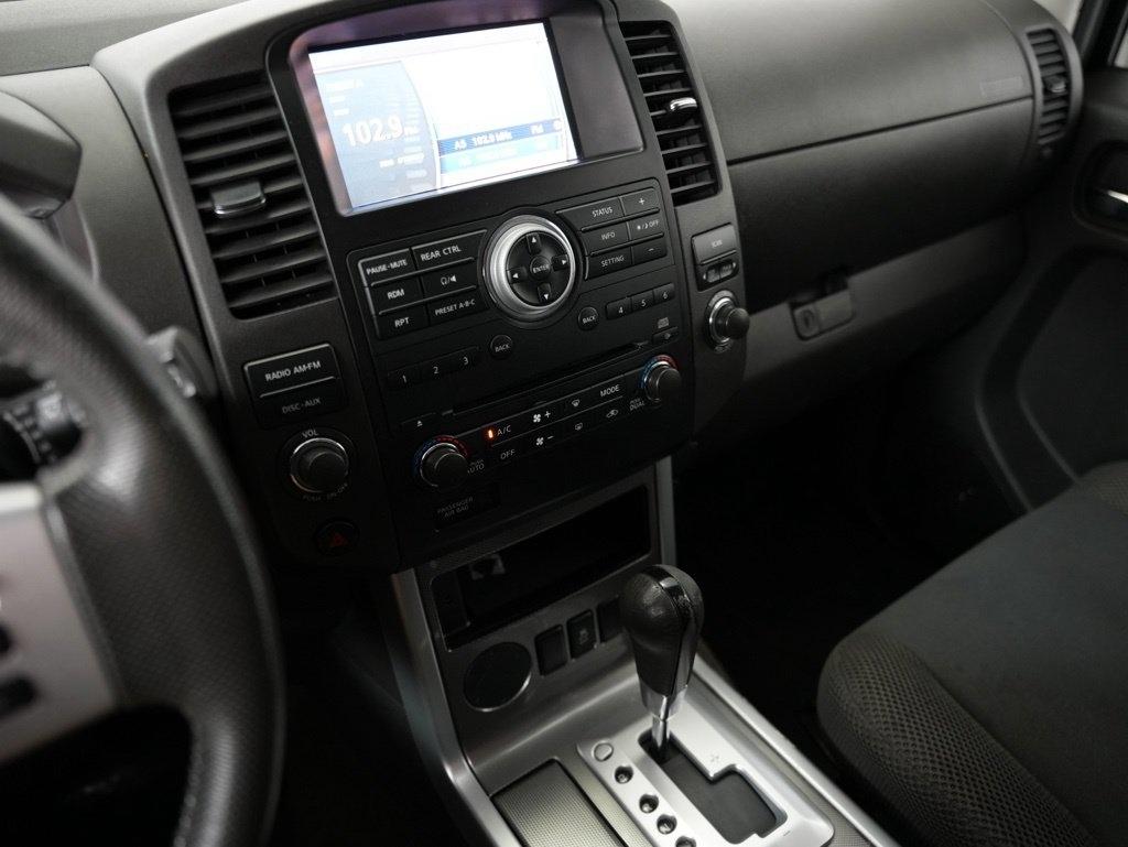 Nissan Pathfinder 2WD 4dr V6 SV 2012