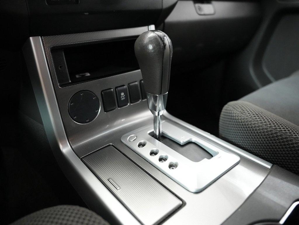 Nissan Pathfinder 2WD 4dr V6 SV 2012