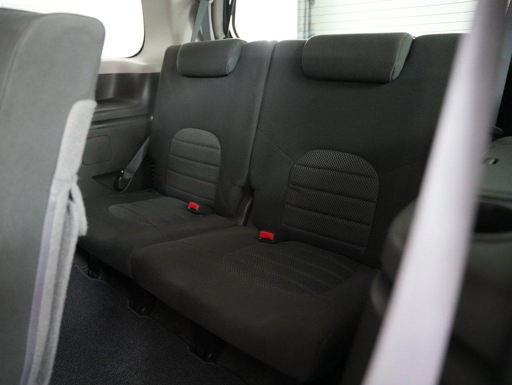 Nissan Pathfinder 2WD 4dr V6 SV 2012
