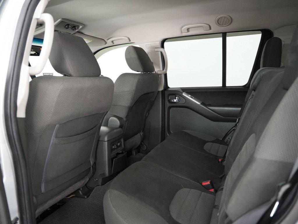 Nissan Pathfinder 2WD 4dr V6 SV 2012