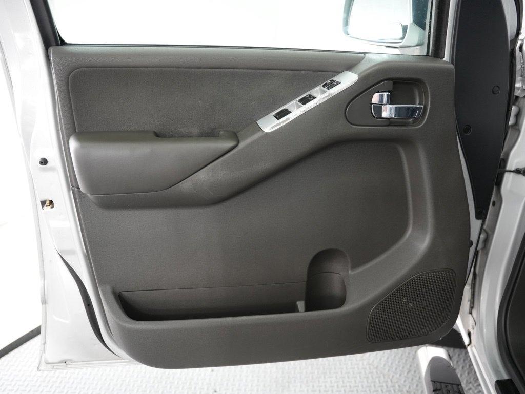 Nissan Pathfinder 2WD 4dr V6 SV 2012