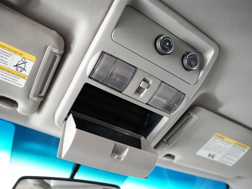 Nissan Pathfinder 2WD 4dr V6 SV 2012
