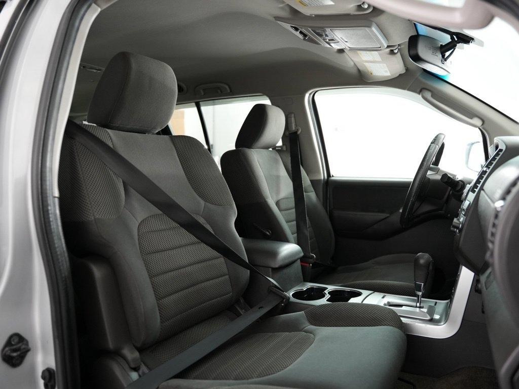 Nissan Pathfinder 2WD 4dr V6 SV 2012
