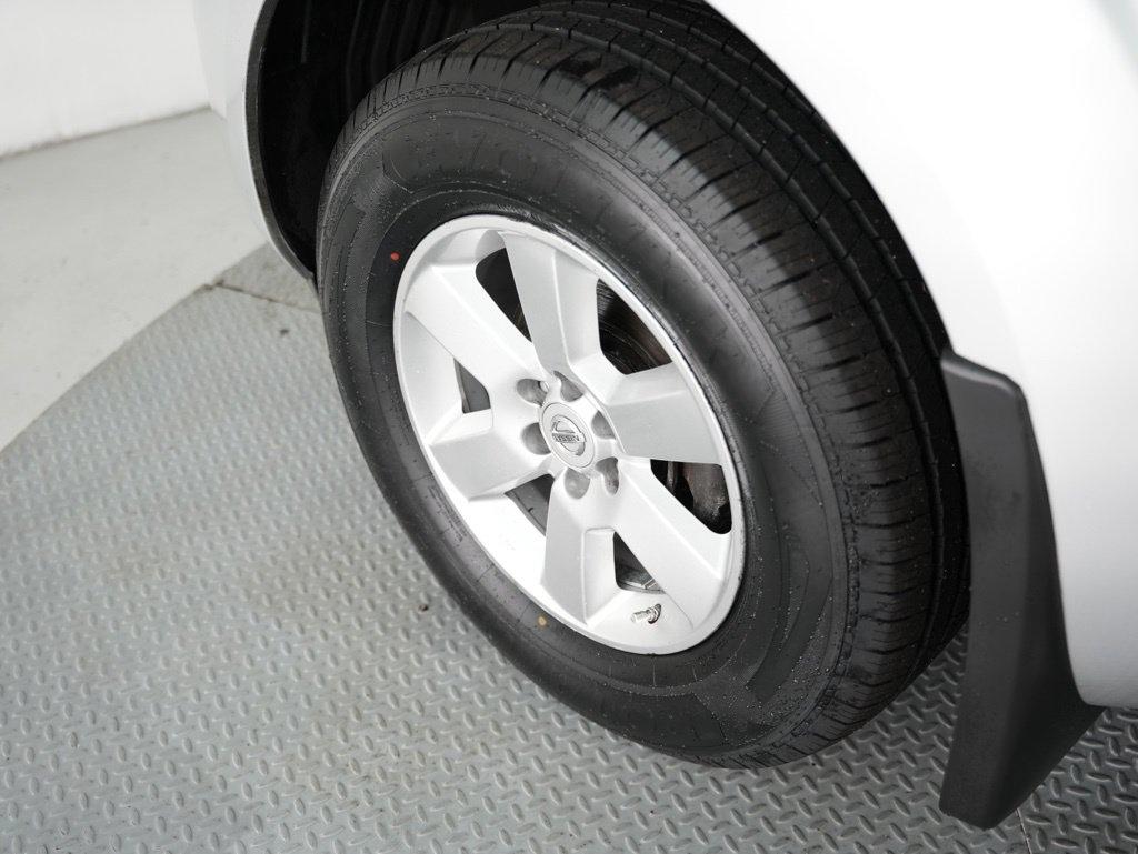 Nissan Pathfinder 2WD 4dr V6 SV 2012
