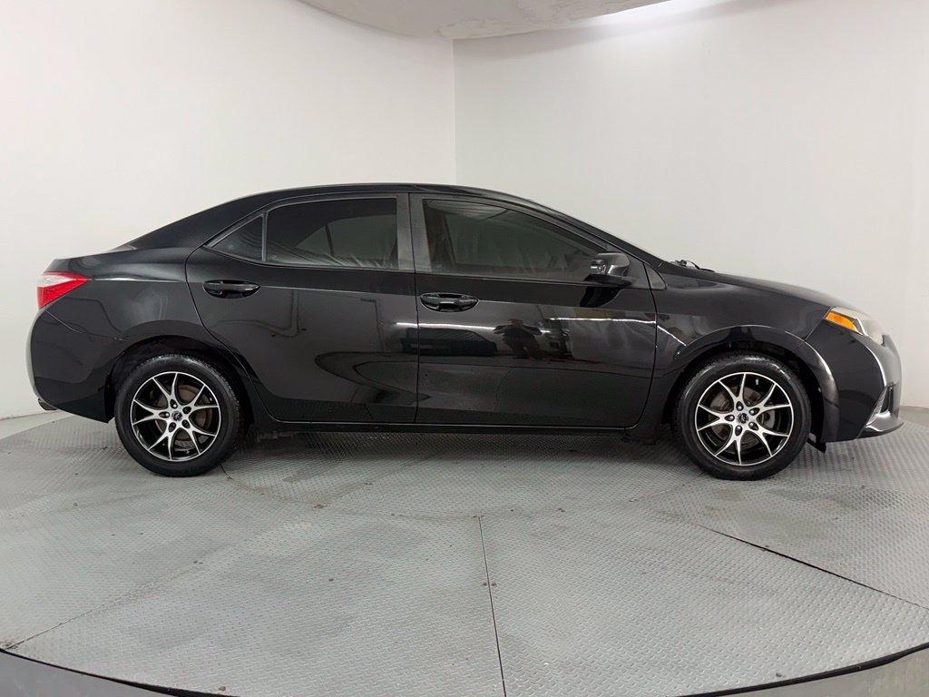 Toyota Corolla 4dr Sdn CVT LE Premium (Natl) 2015