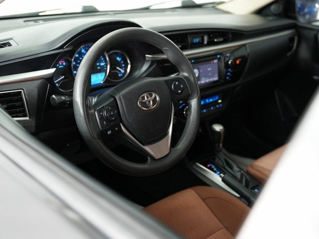 Toyota Corolla 4dr Sdn CVT LE Premium (Natl) 2015