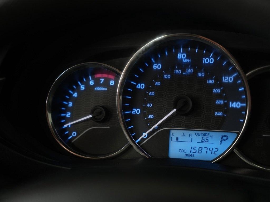 Toyota Corolla 4dr Sdn CVT LE Premium (Natl) 2015