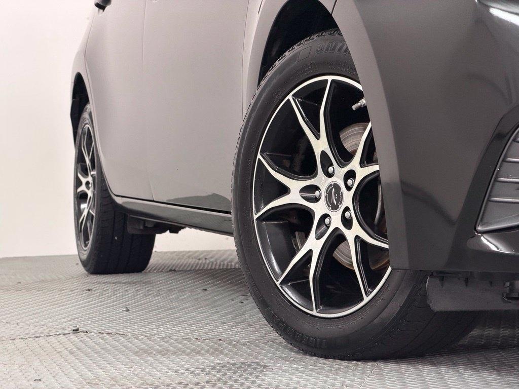 Toyota Corolla 4dr Sdn CVT LE Premium (Natl) 2015