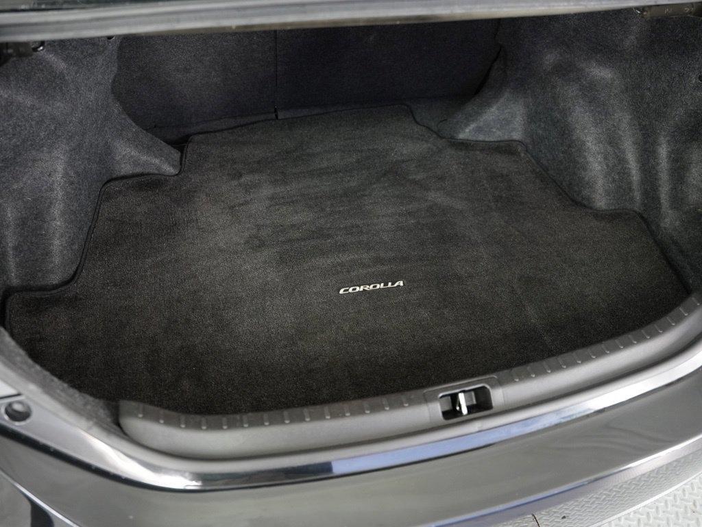 Toyota Corolla 4dr Sdn CVT LE Premium (Natl) 2015