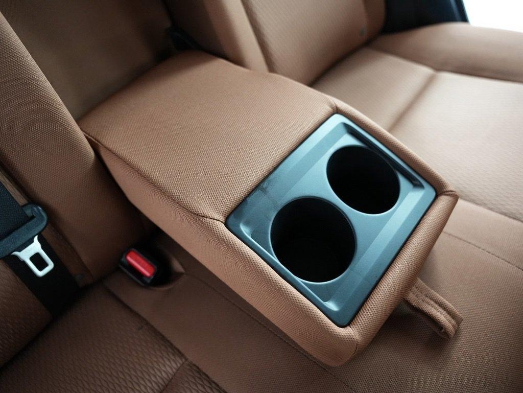 Toyota Corolla 4dr Sdn CVT LE Premium (Natl) 2015