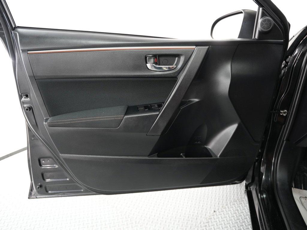 Toyota Corolla 4dr Sdn CVT LE Premium (Natl) 2015