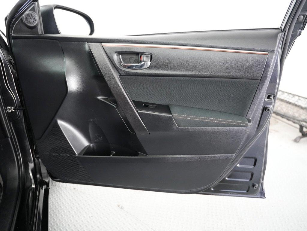 Toyota Corolla 4dr Sdn CVT LE Premium (Natl) 2015