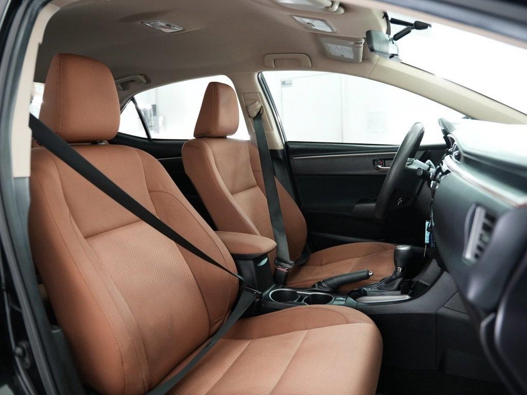 Toyota Corolla 4dr Sdn CVT LE Premium (Natl) 2015